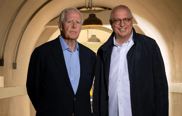 Tiro al piccione chi era davvero John Le Carré Intervista ai figli dello scrittore e al documentarista Errol Morris