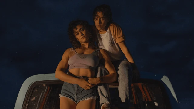 Love Lies Bleeding recensione in autostop con Kristen Stewart nellAmerica steroidea erotica e pulp degli anni 80