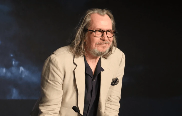 Parthenope Gary Oldman racconta Per essere il poeta triste di Sorrentino ho attinto al mio passato di alcolista