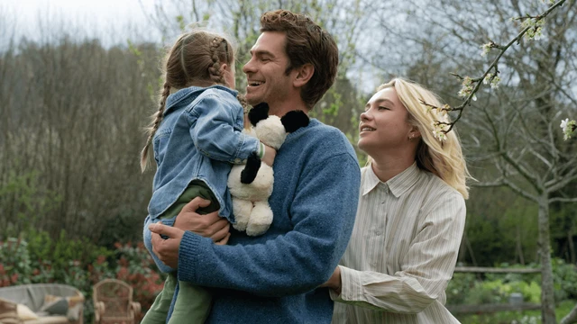 Donne forti occhi lucidi e cancro We Live in a Time come si racconta lamore al cinema nel 2025