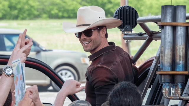 Da Twisters a Hit Man il 2024 è lanno di Glen Powell la star che nessuno ha visto arrivare