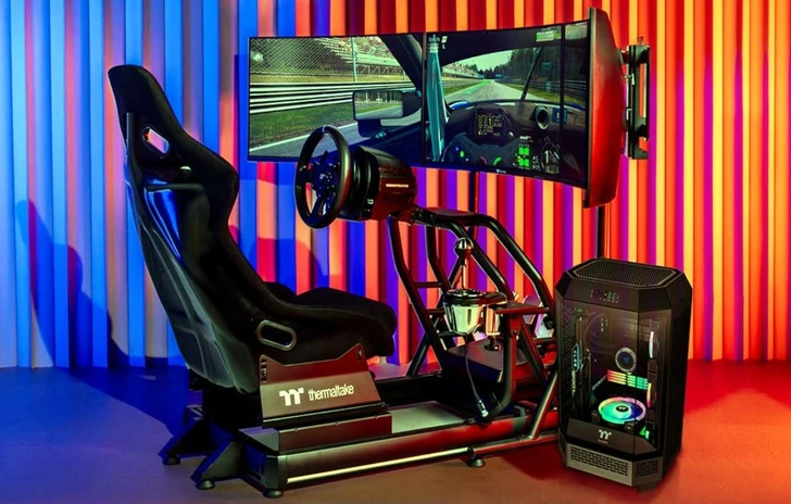 Thermaltake sim racing GR500 e supporto per monitor triplo