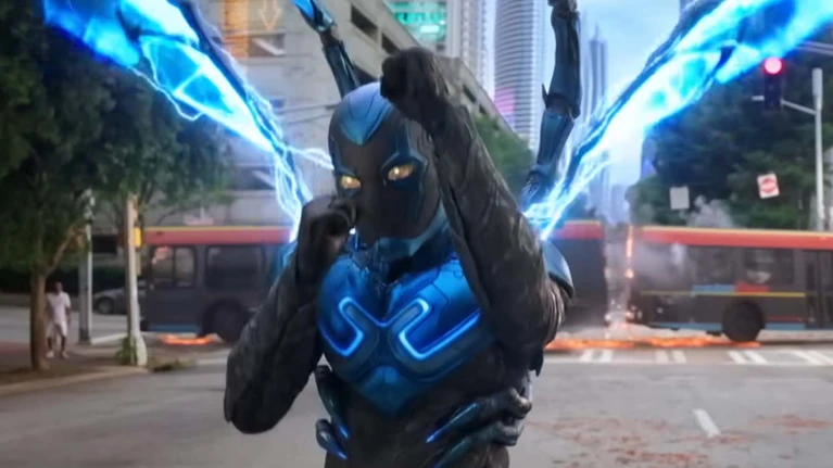 Blue Beetle, tutto quello che sappiamo: un nuovo supereroe e un’antica reliquia di biotecnologia aliena