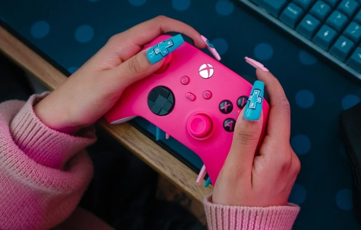 Xbox Deep Pink da domani in vendita anche in Italia