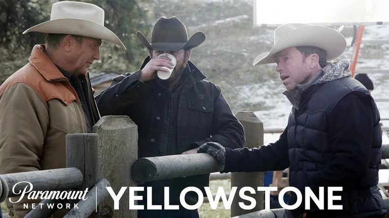 Yellowstone e labbandono di Costner parla Taylor Sheridan