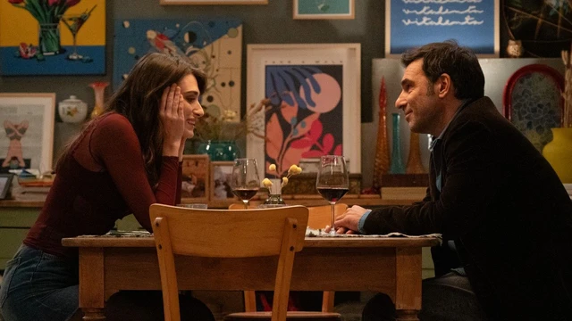 Follemente è il ritorno di Paolo Genovese che attendiamo da Perfetti Sconosciuti la recensione del film