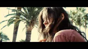 Un Sapore di Ruggine e Ossa  trailer