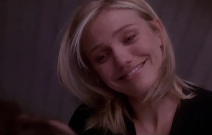 Cameron Diaz kicking Tom Cruise  Vanilla Sky